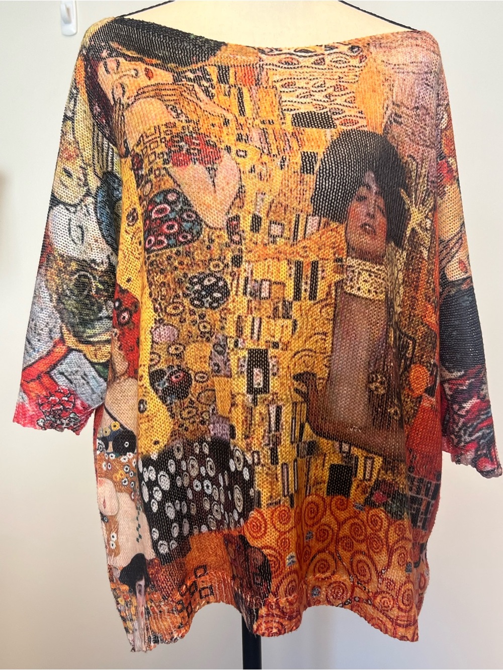Art-Print Scoop Neck Women's Sweater in Gold Multi | Klimt Artwork Collage